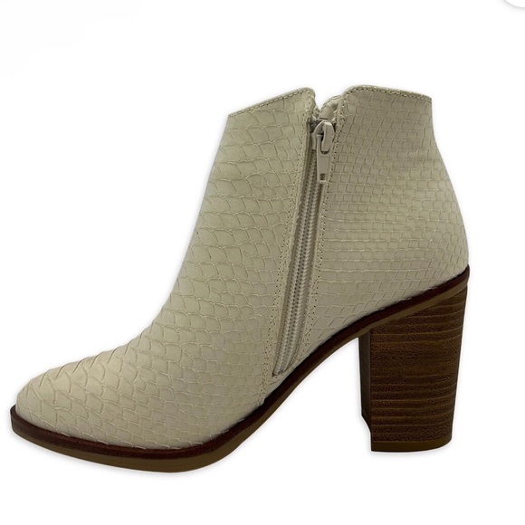 MIA GIRL Womens Ankle Boots Size 8.5M Ivory Dusky Python Look Side Zipper New - Picture 15 of 16